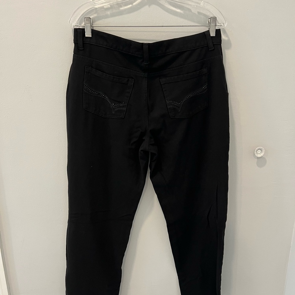 Gloria Vanderbilt Embroidered Black Super Soft Jegging Jean